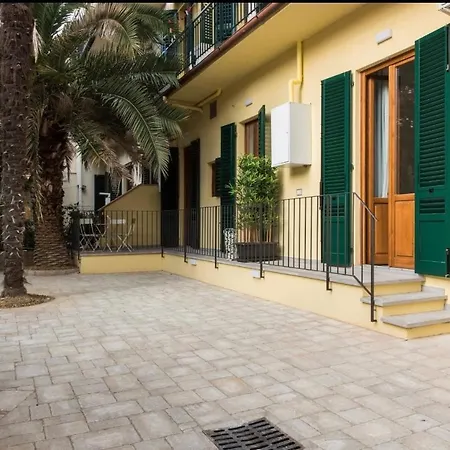Modern Apartment In Florence Exterior photo
